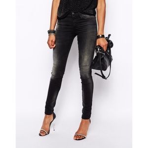 Diesel Skinzee Super Slim Skinny Regular Waist